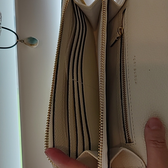 Tory burch cross body ivory - Picture 8 of 9